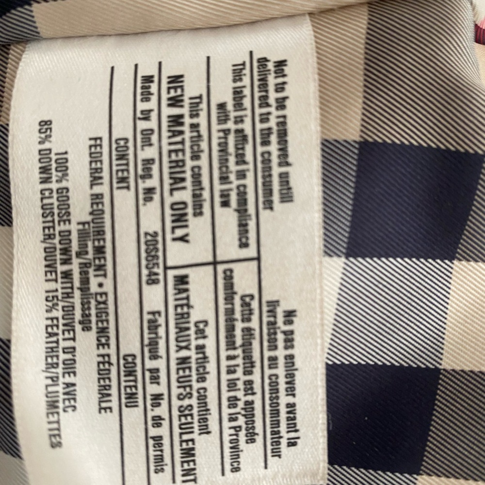 Burberry Women’s Black Quilted Puffer Jacket Size Small - Picture 7 of 13